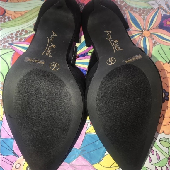 Black sued pumps - Picture 6 of 8